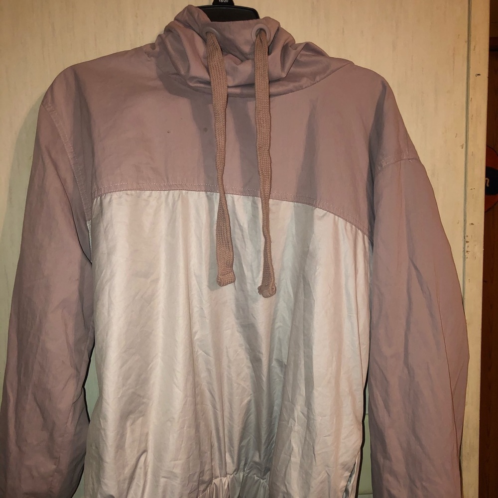 Nice non-hooded jacket with pockets
